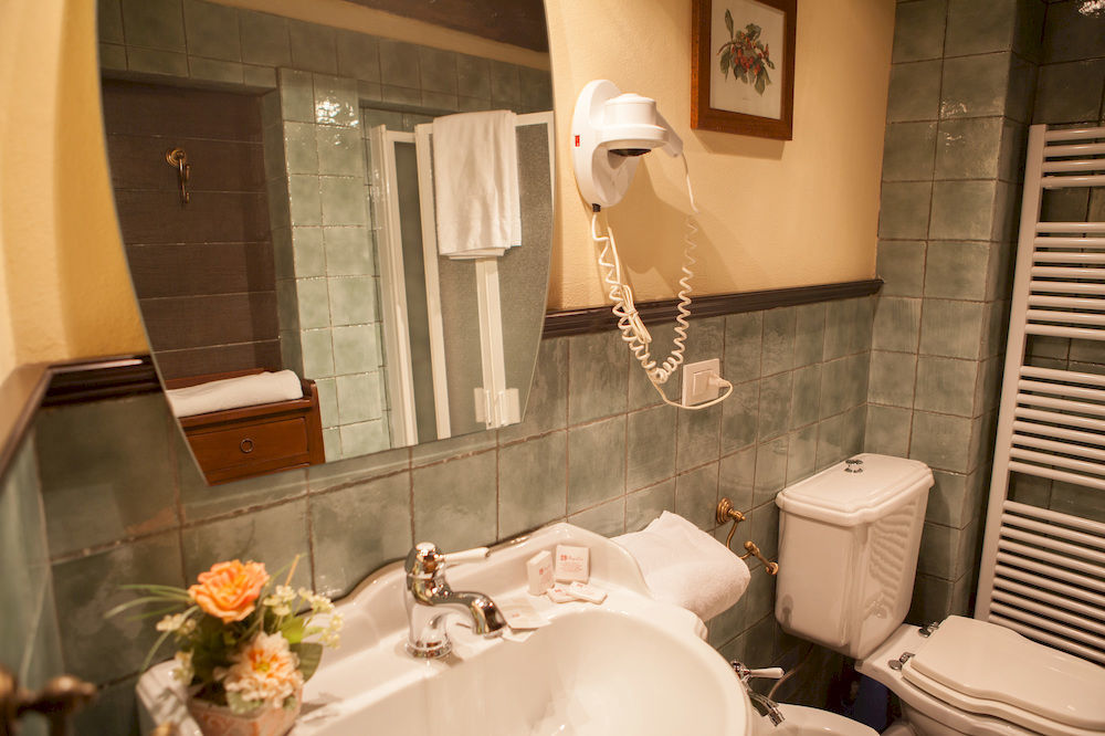 Borgo Dei Corsi Holiday House Reggiolo Dış mekan fotoğraf
