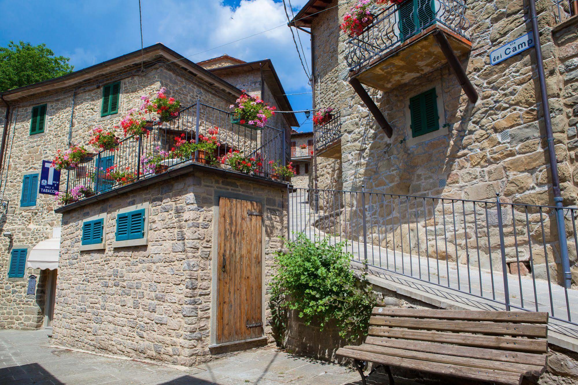 Borgo Dei Corsi Holiday House Reggiolo Dış mekan fotoğraf