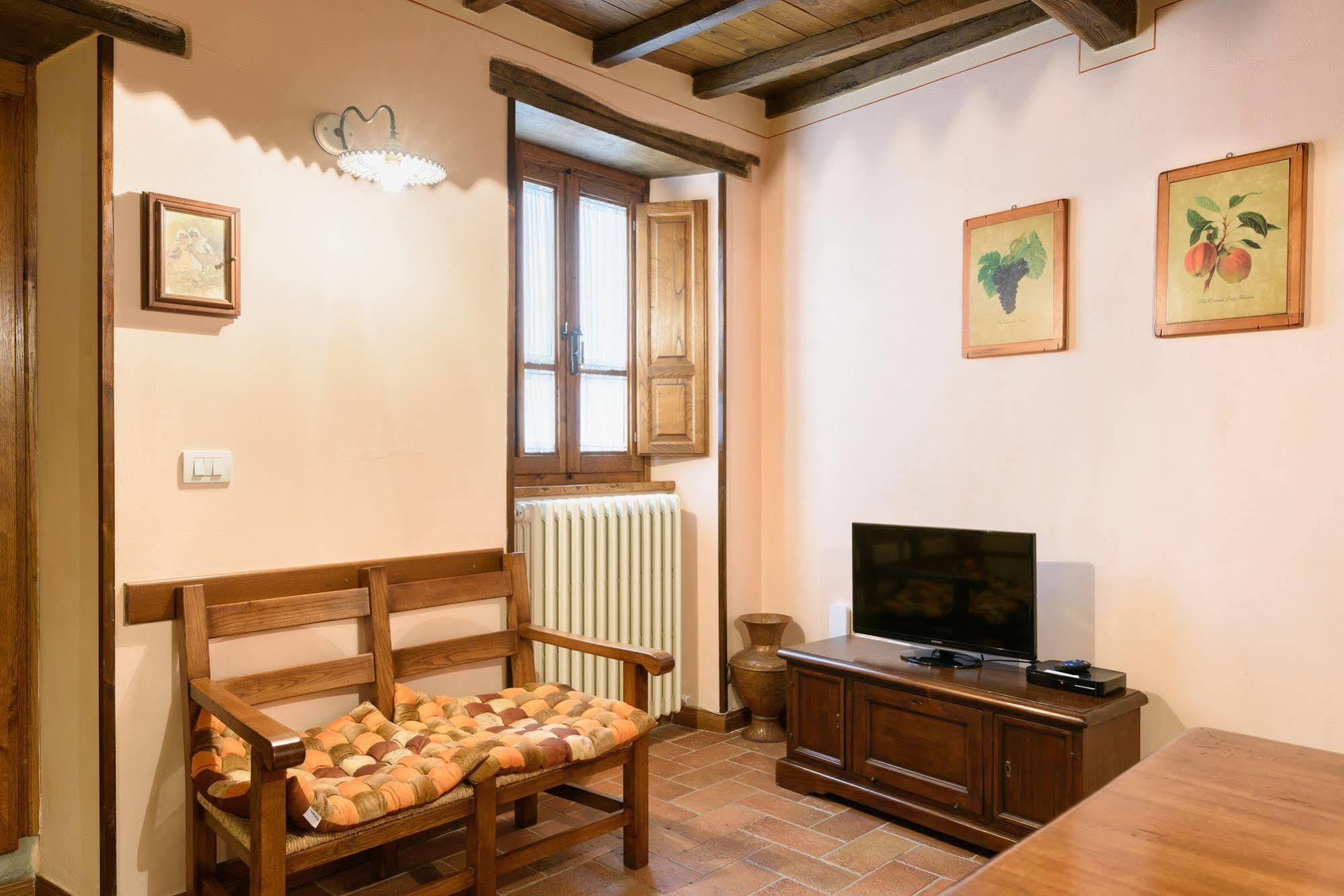 Borgo Dei Corsi Holiday House Reggiolo Dış mekan fotoğraf