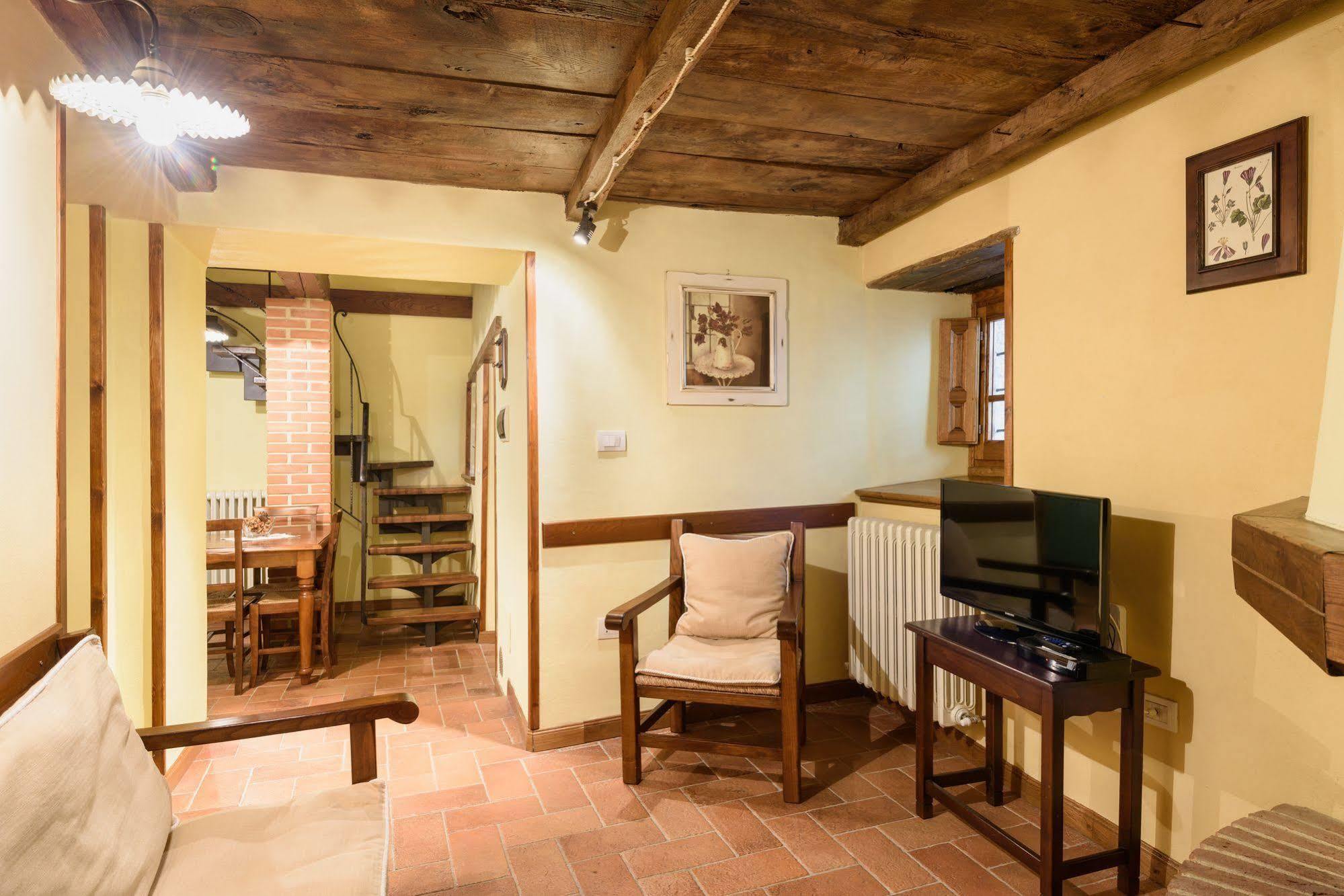 Borgo Dei Corsi Holiday House Reggiolo Dış mekan fotoğraf