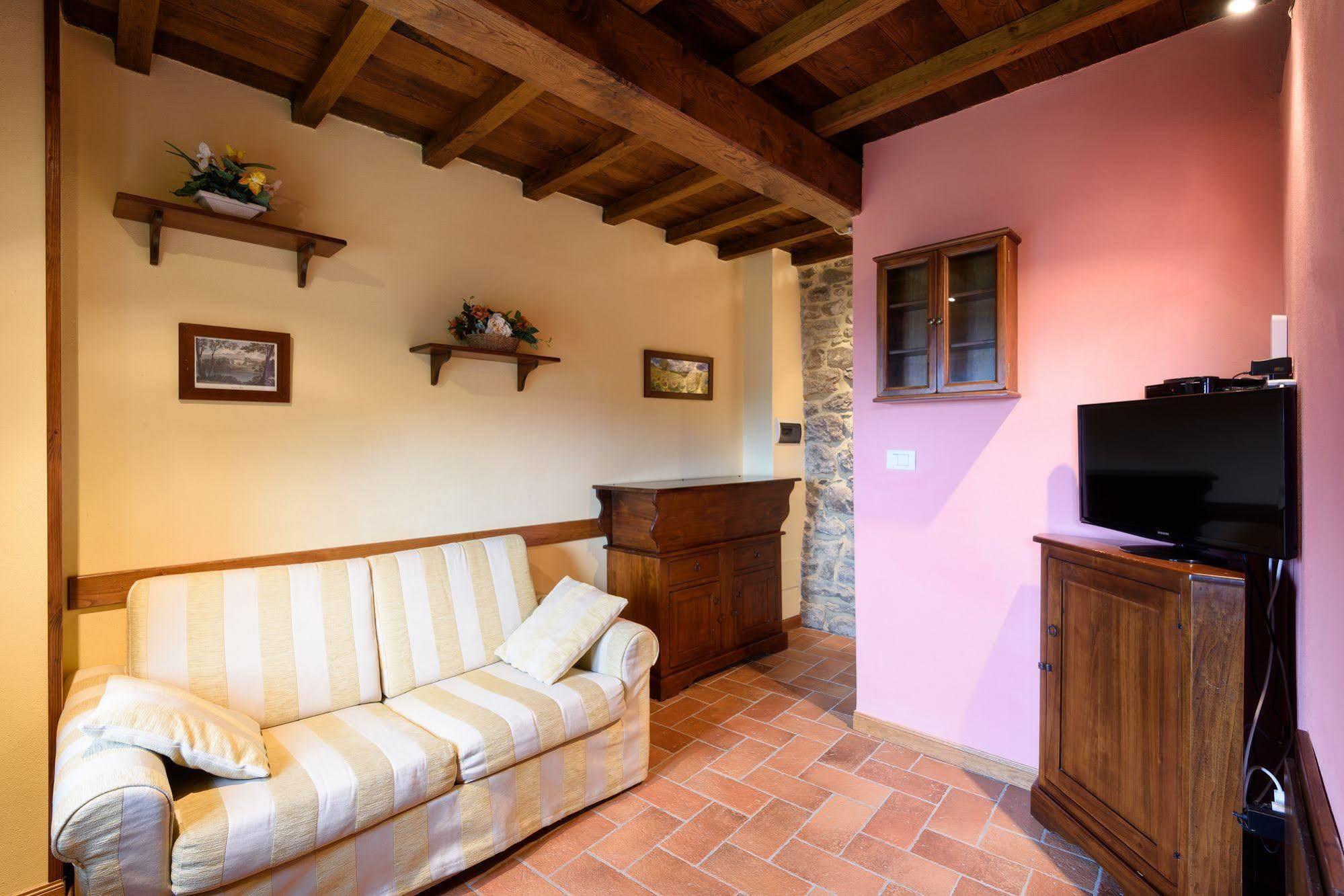 Borgo Dei Corsi Holiday House Reggiolo Dış mekan fotoğraf