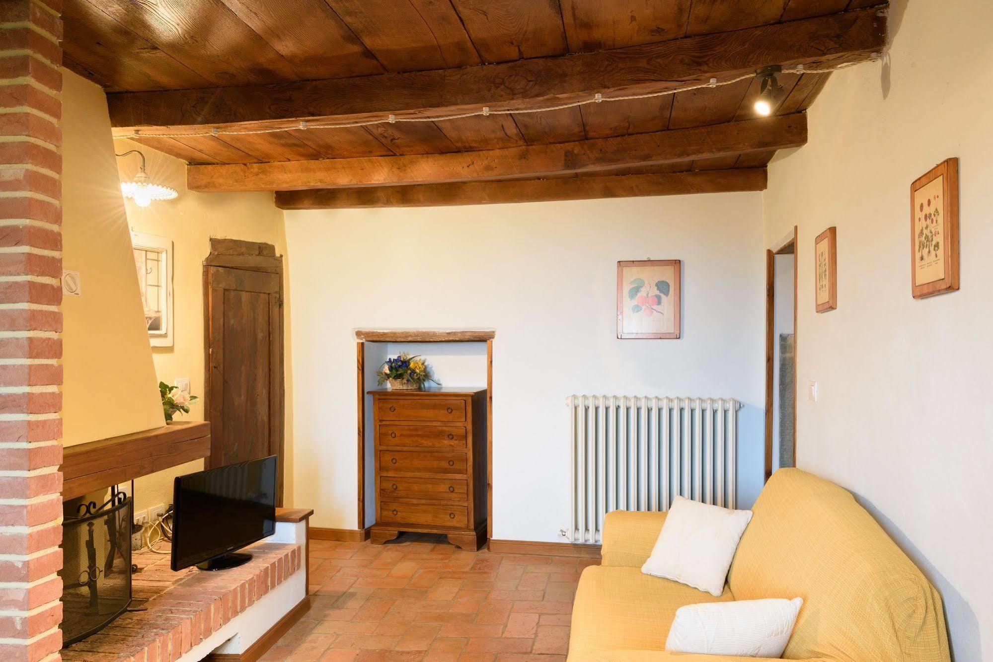 Borgo Dei Corsi Holiday House Reggiolo Dış mekan fotoğraf